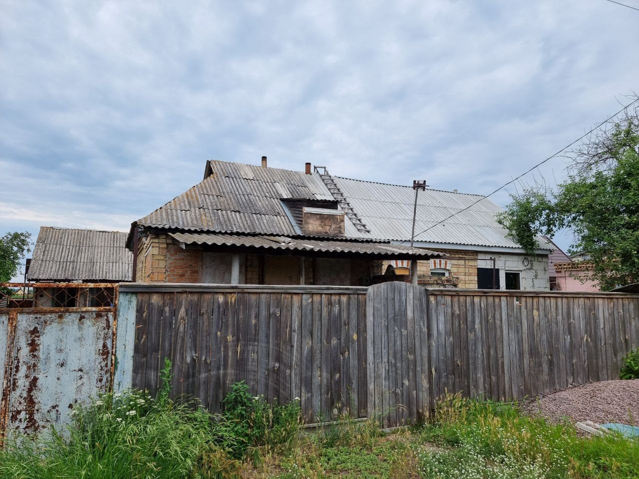 Пошкоджено приватний будинок