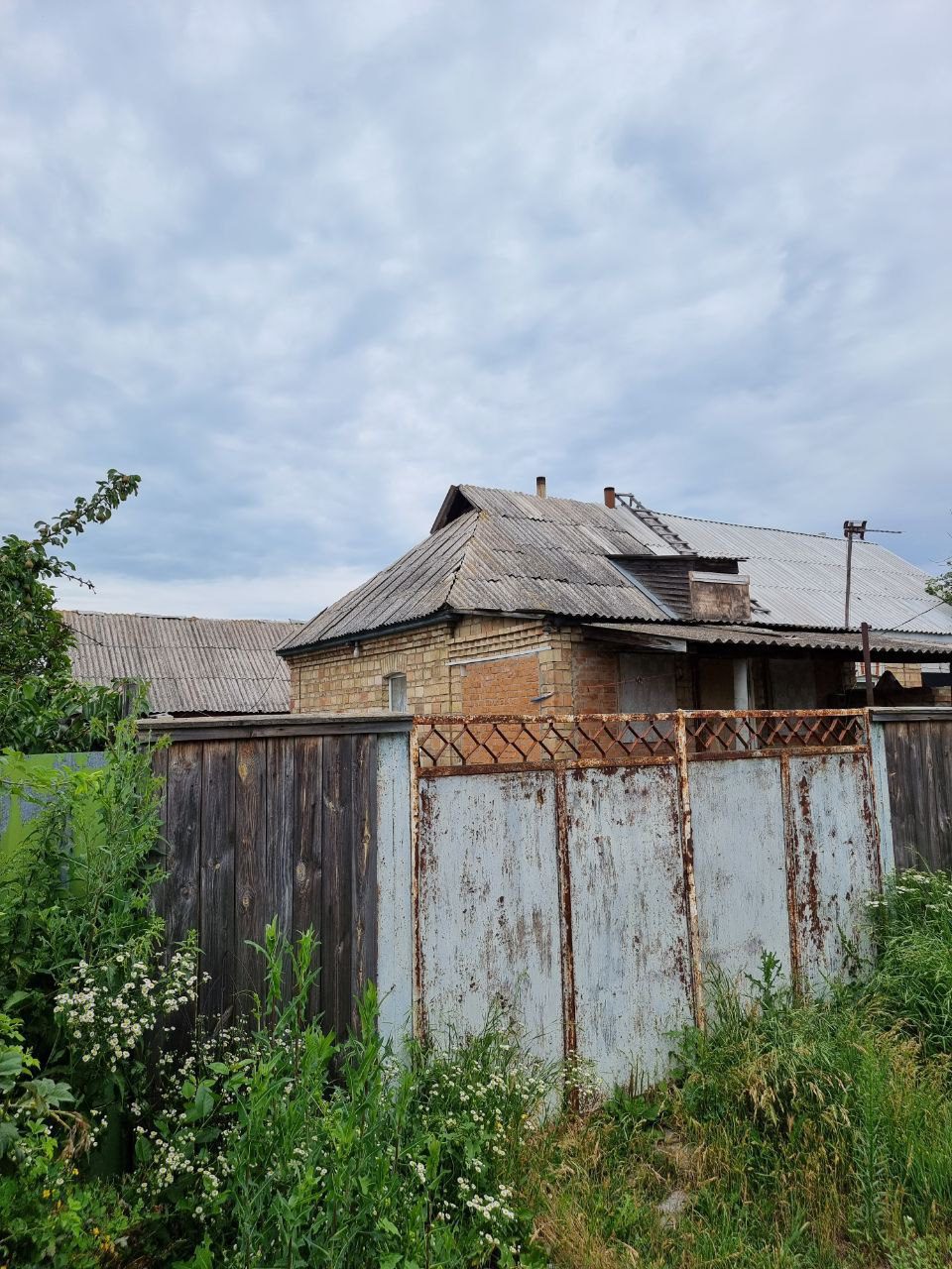 Пошкоджено приватний будинок
