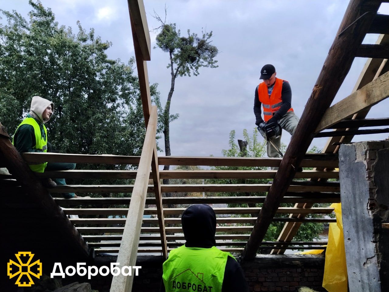 Reconstructing a Country of Strong and Indomitable People: Reporting on Dobrobat Week