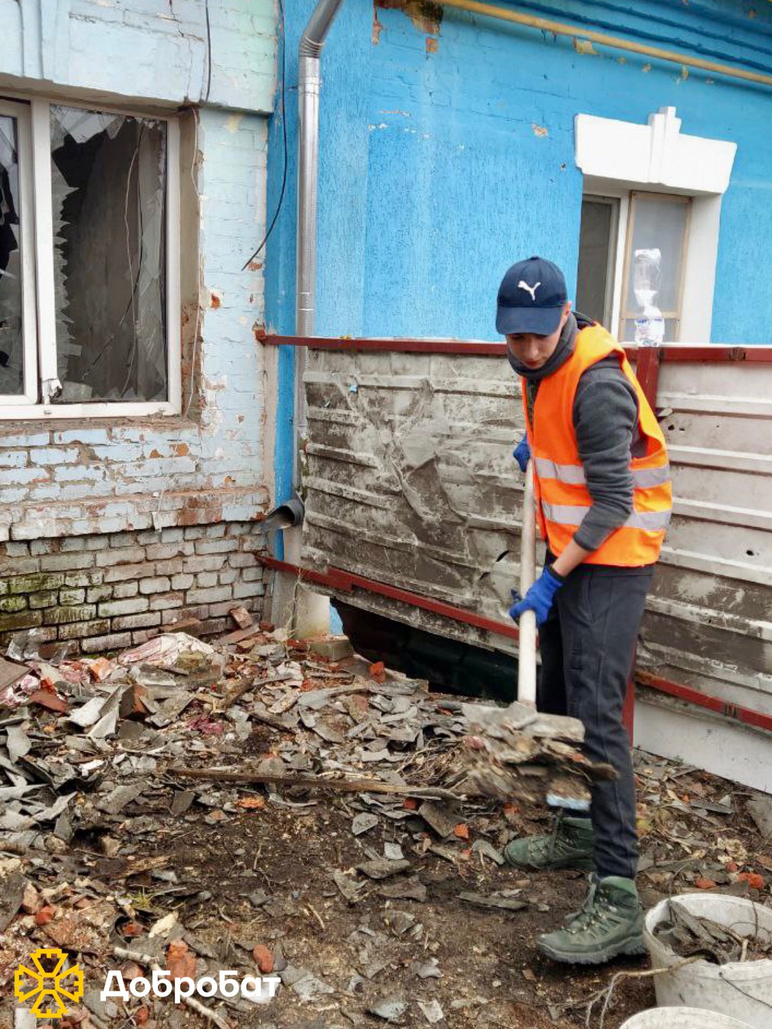 Despite bad weather conditions, Dobrobat tirelessly and urgently restores the homes of Ukrainians: this week’s latest news.