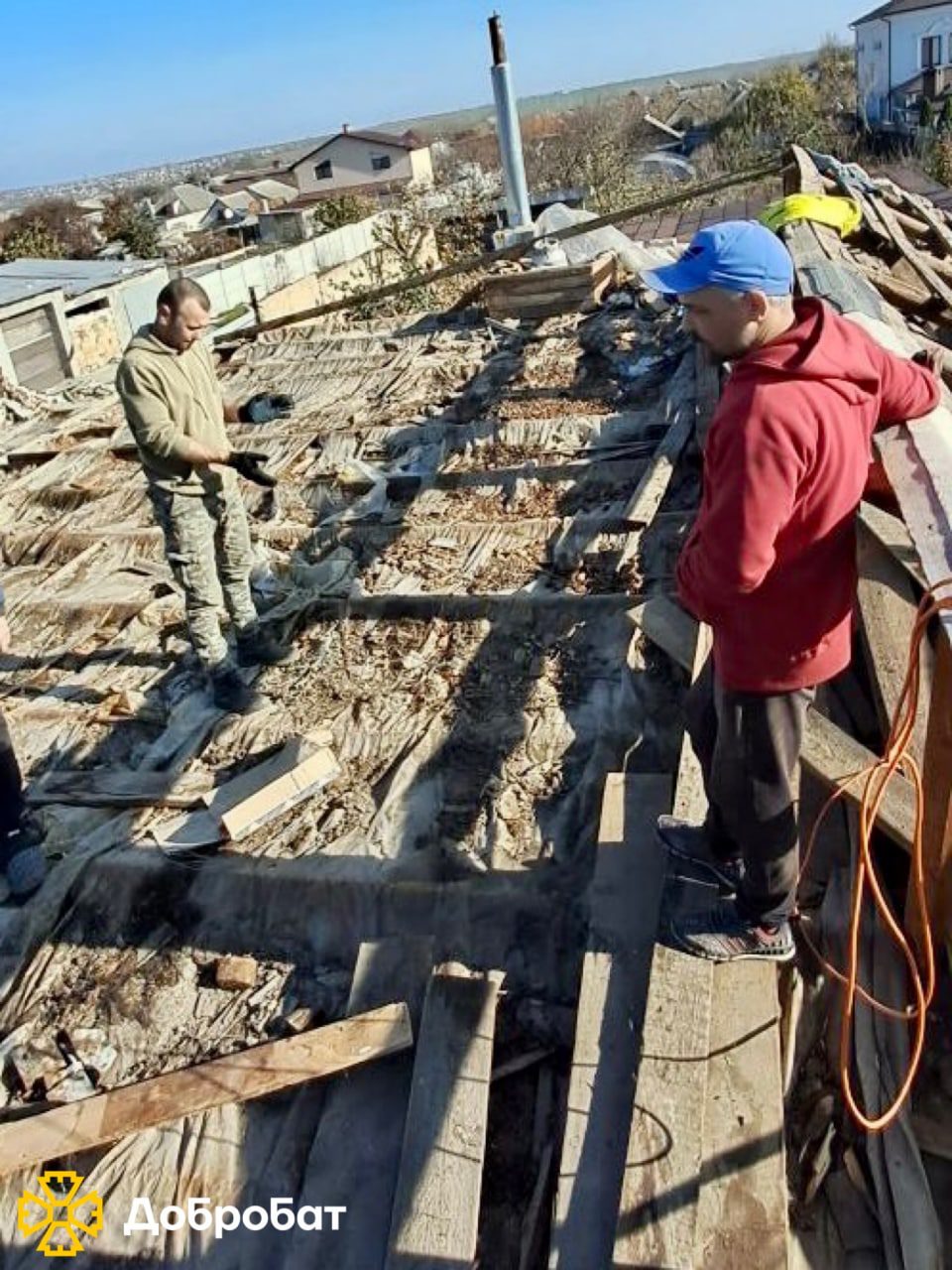 We invite you to join the ranks of the Kherson construction battalion “Dobrobat” and present a weekly report on the reconstruction.