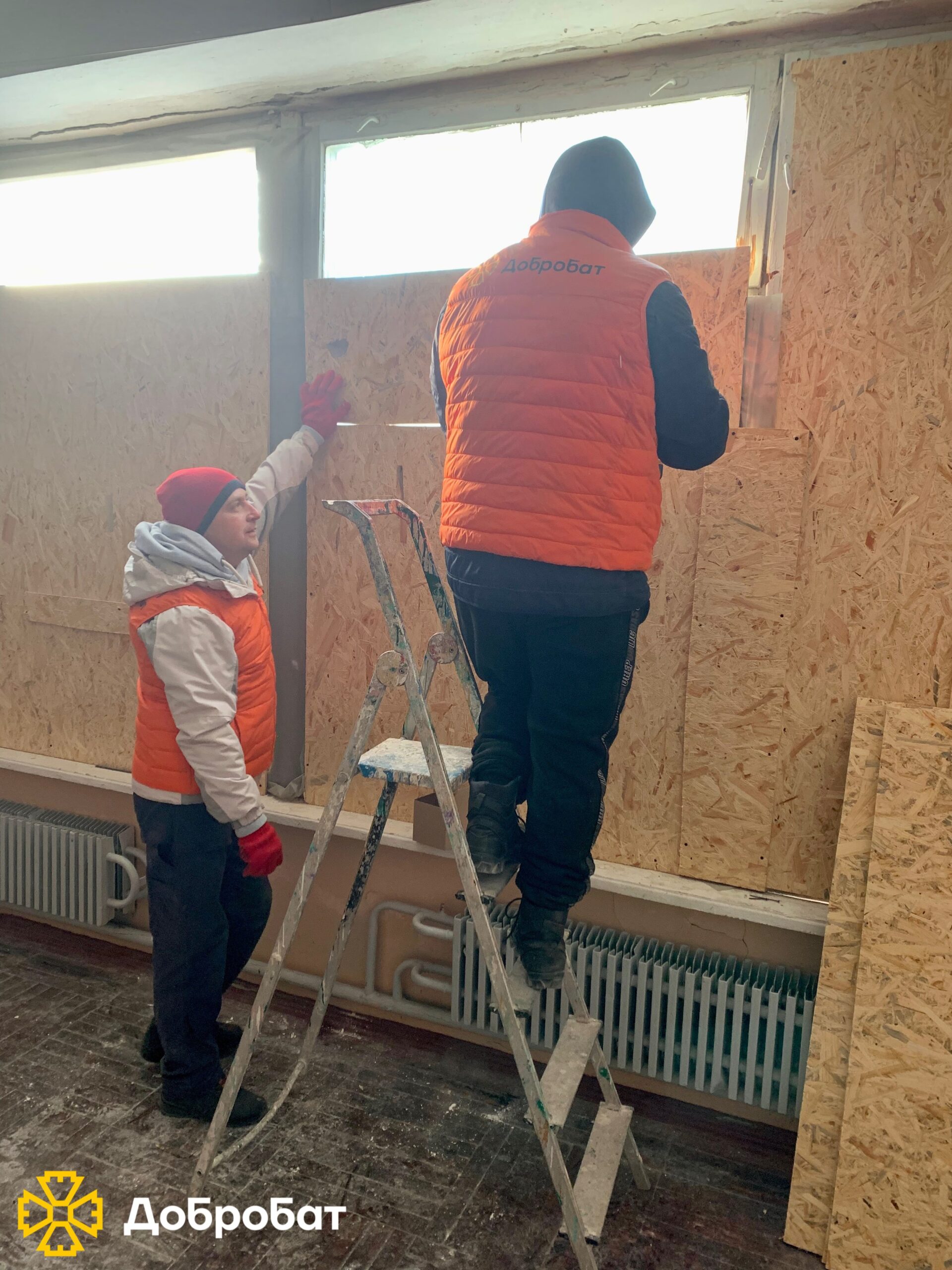 Понад 260 волонтерів нагально відновлювали об’єкти у п’яти регіонах: про тиждень «Добробату»