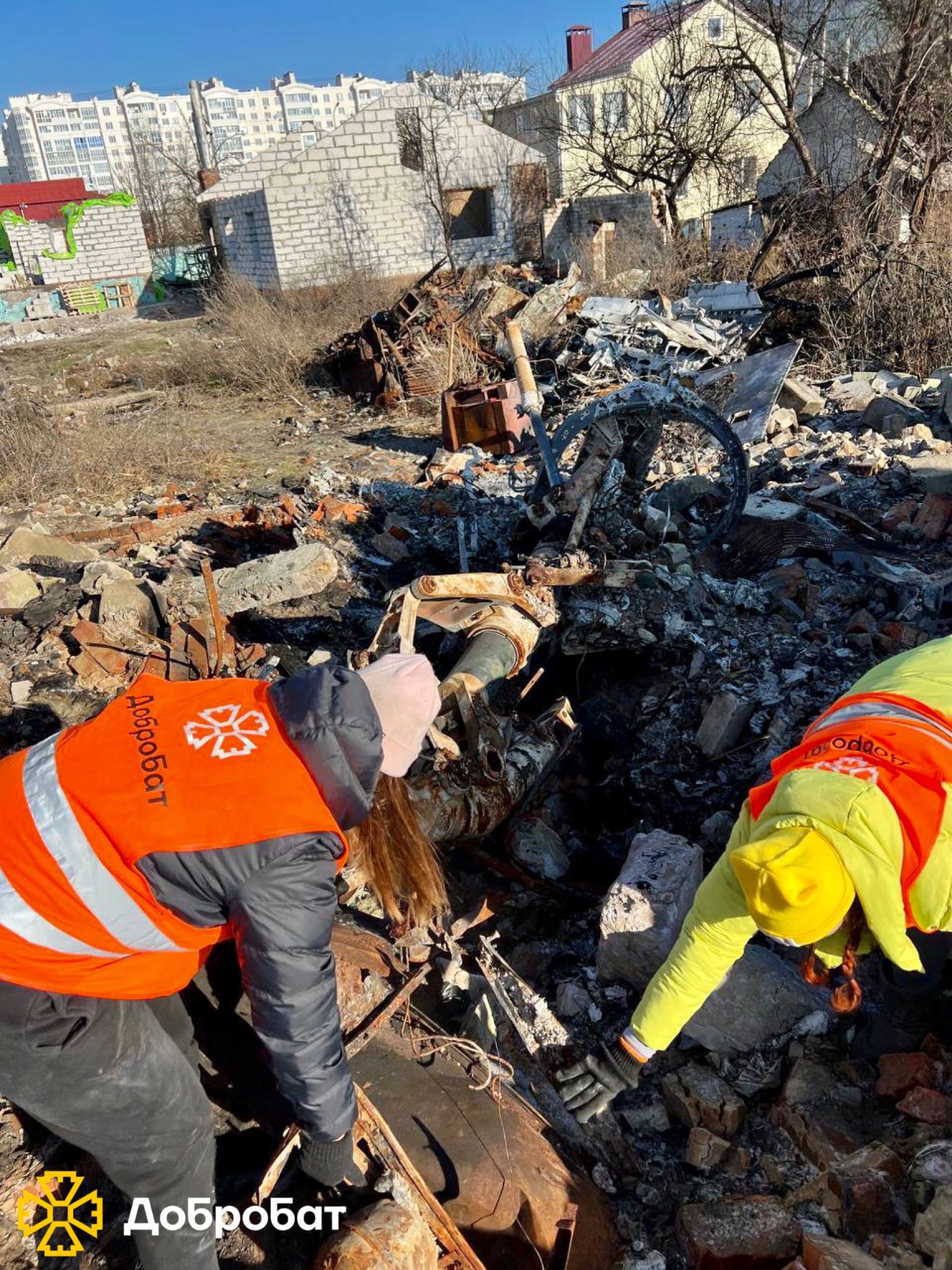 180 volunteers conducted urgent reconstruction at about fifteen locations: results of the week.