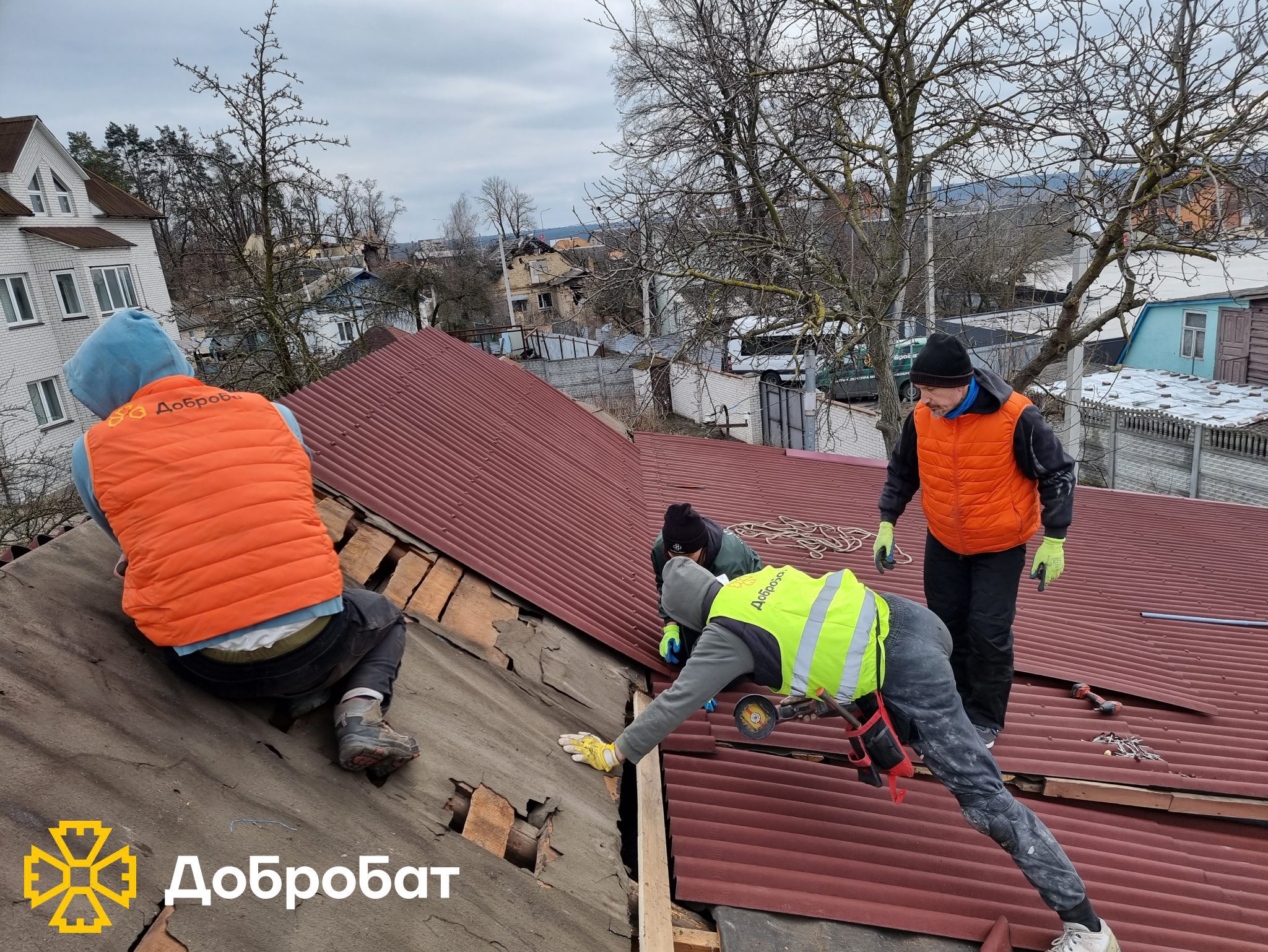 Four regions, 18 site visits, and 175 volunteers involved: Dobrobat reports on a week of reconstruction