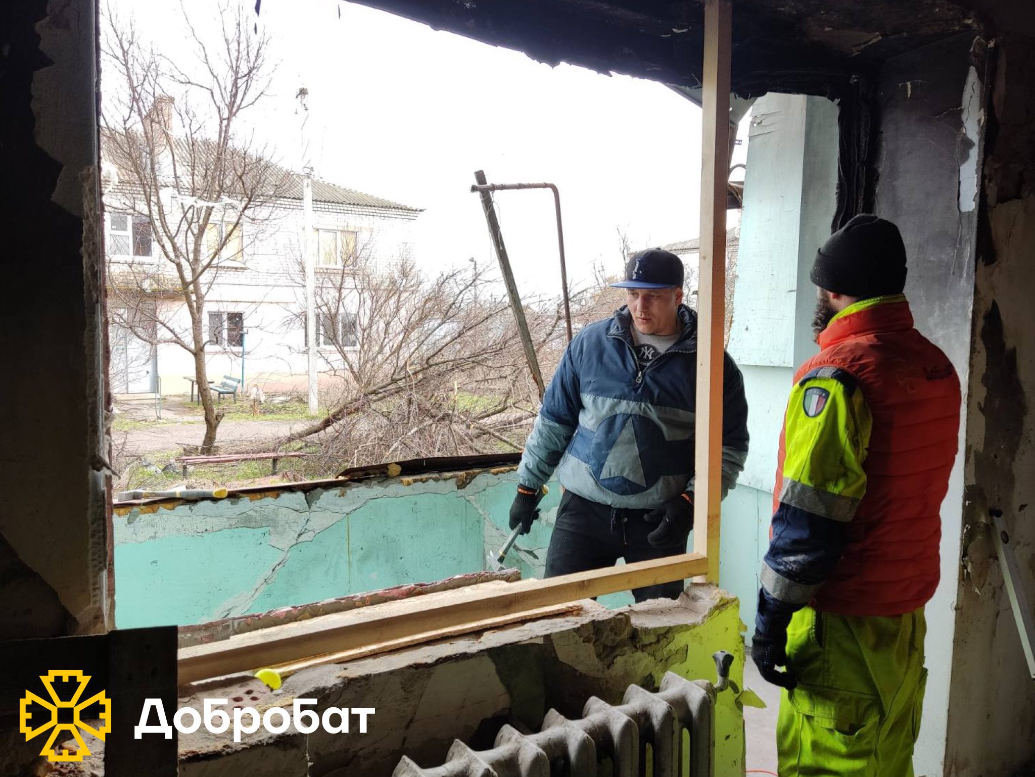 Four regions, 18 site visits, and 175 volunteers involved: Dobrobat reports on a week of reconstruction