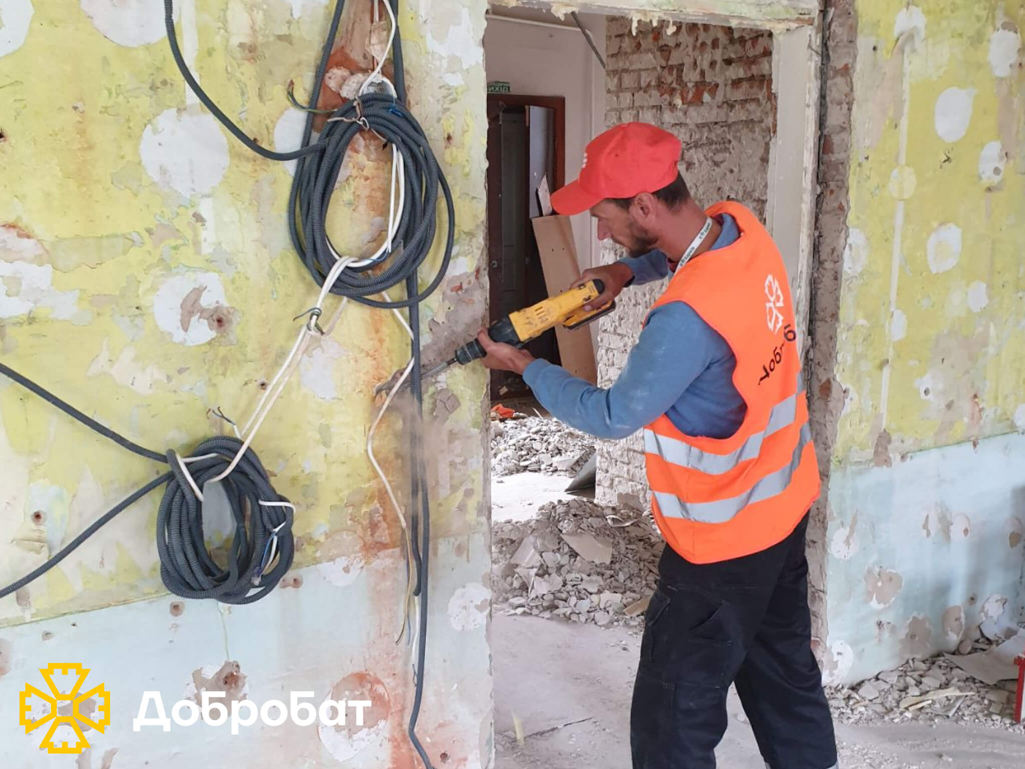 Сила духу та відданість спільній справі: понад 180 волонтерів «Добробату» долучилися до відбудови та допомоги постраждалим минулого тижня