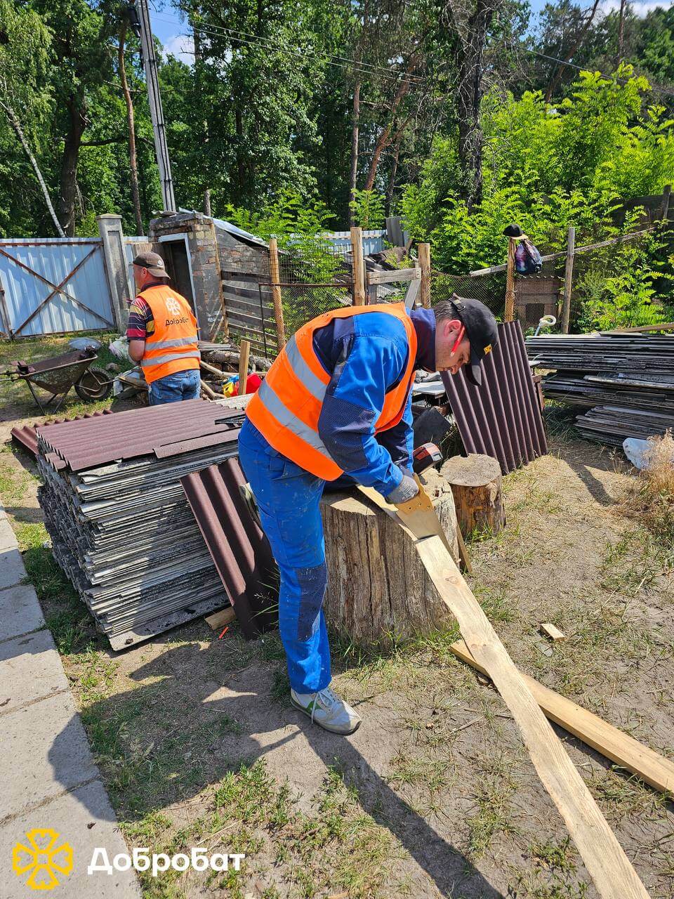 Сила духу та відданість спільній справі: понад 180 волонтерів «Добробату» долучилися до відбудови та допомоги постраждалим минулого тижня