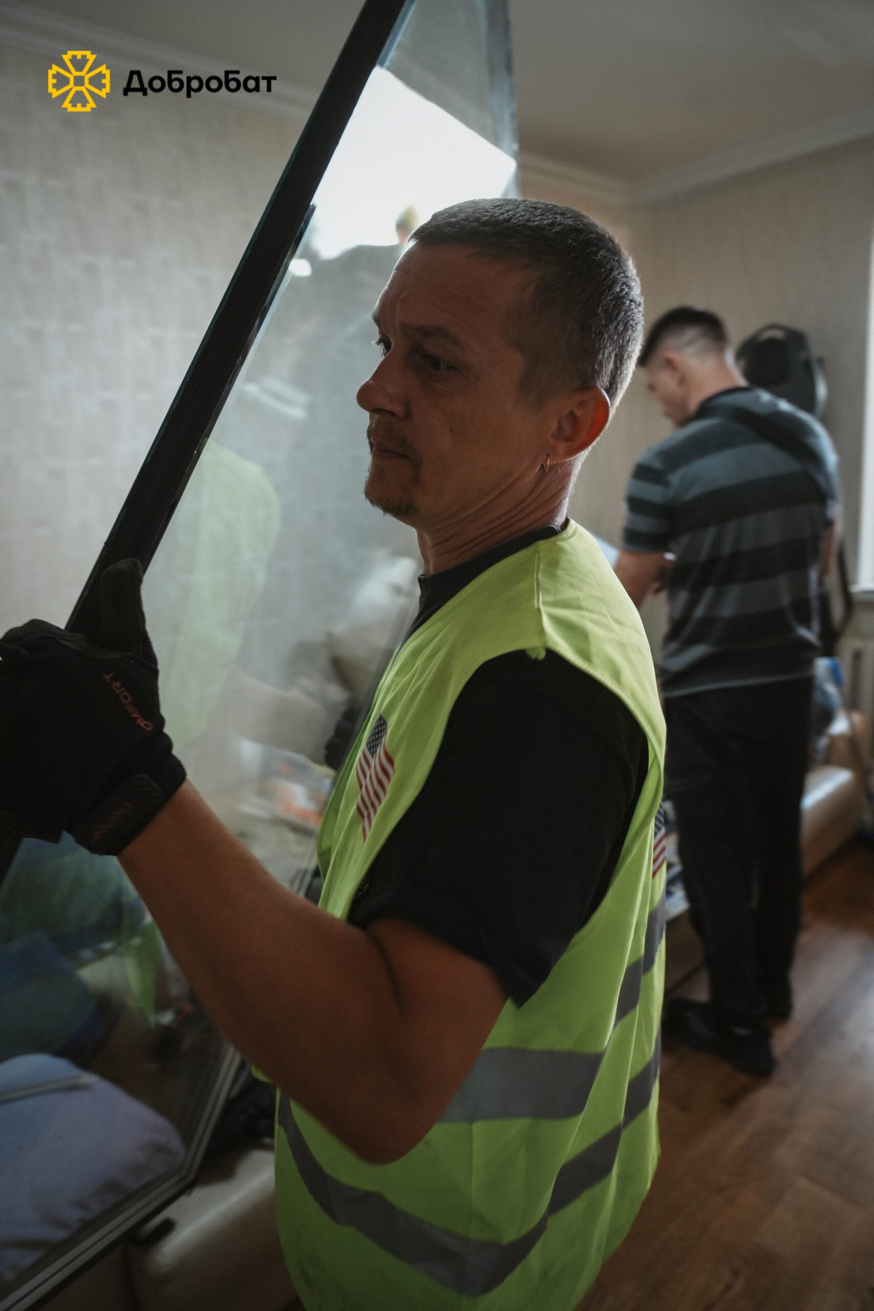 ТИЖДЕНЬ ПІСЛЯ АТАК: «ДОБРОБАТ» ПРОДОВЖУЄ ВІДНОВЛЮВАТИ КИЇВ