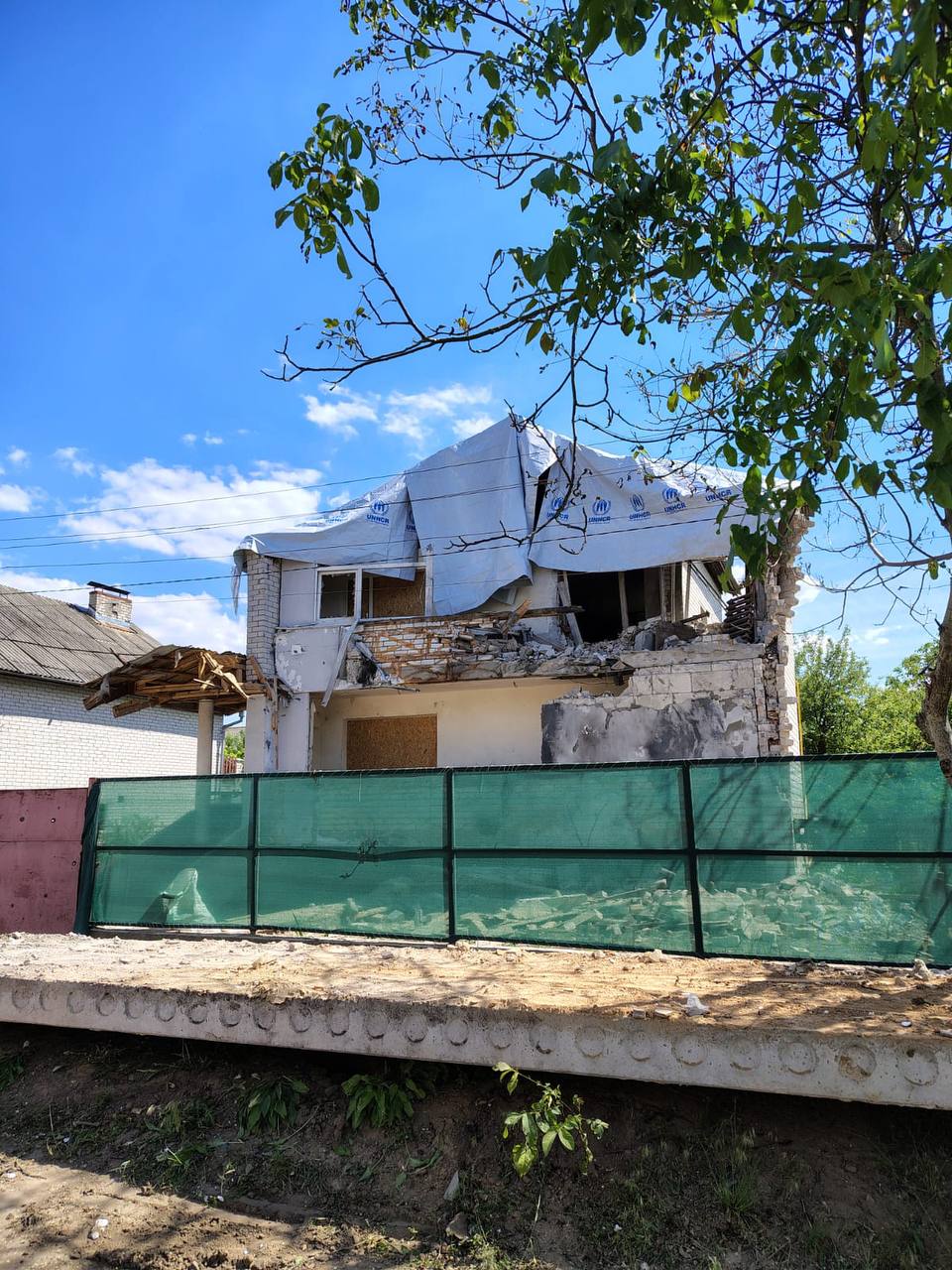 Добробат рятує пошкоджений будинок у Чернігові🔨